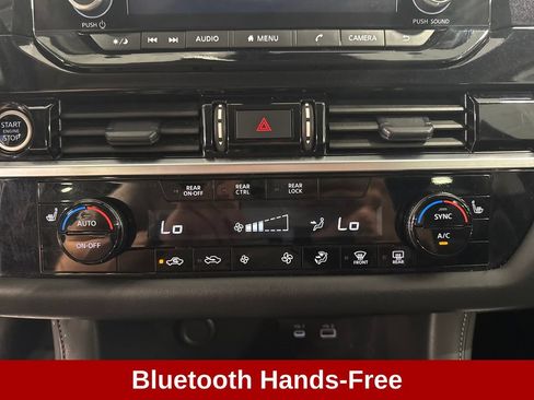 Used 2024 Nissan Pathfinder SV FWD image 15