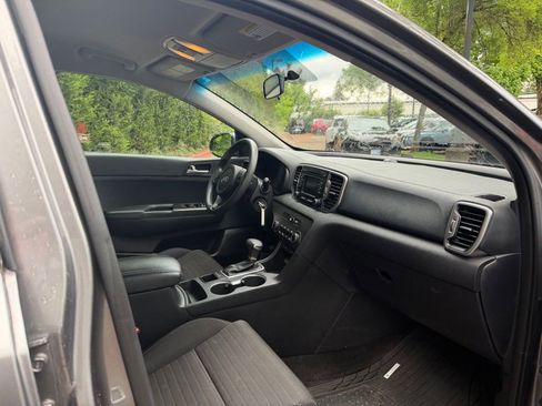 Used 2017 Kia Sportage LX w/ LX Popular Package AWD/4WD image 18