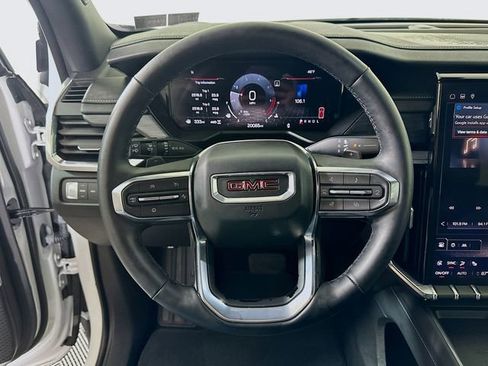 Certified 2025 GMC Acadia Elevation image 11