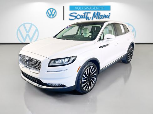 Used 2022 Lincoln Nautilus Black Label w/ Class II Trailer Tow Package image 3