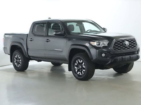 Certified 2022 Toyota Tacoma TRD Off-Road image 9
