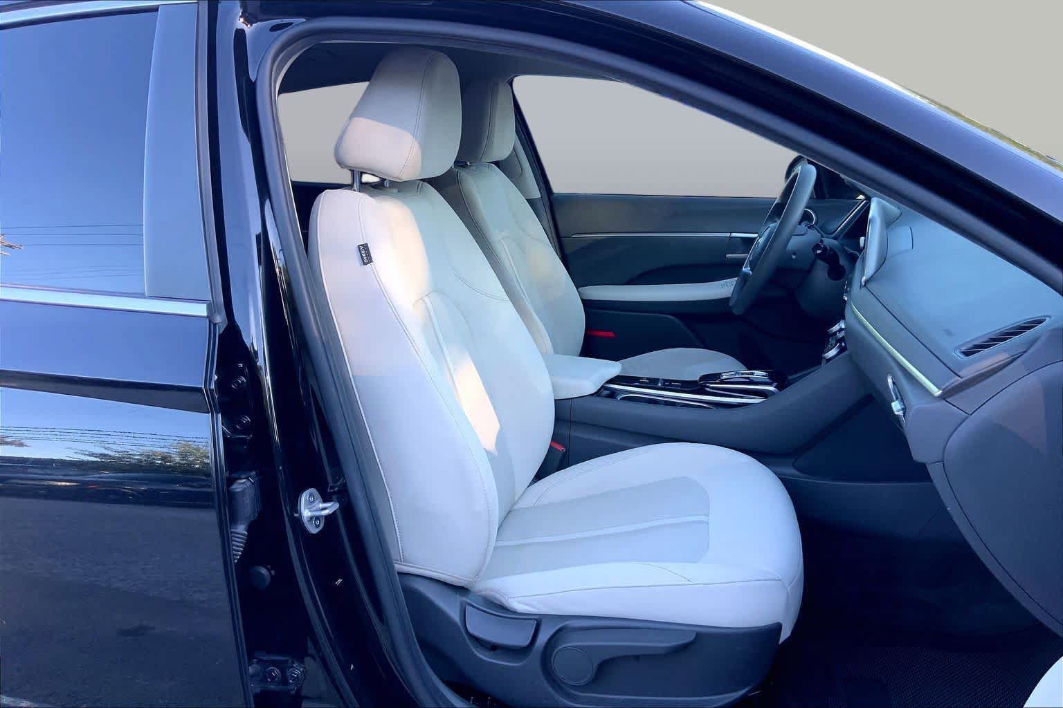 Used 2023 Hyundai Sonata SEL FWD image 9