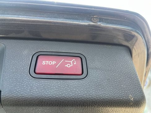 Used 2012 Mercedes-Benz GLK 350 2WD image 9