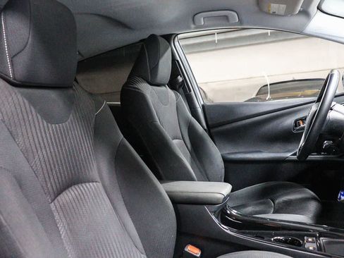 Certified 2022 Toyota Prius Prime LE FWD image 18