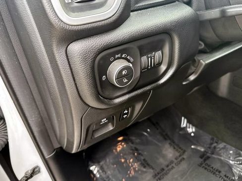 Used 2019 RAM 1500 Big Horn AWD/4WD image 21
