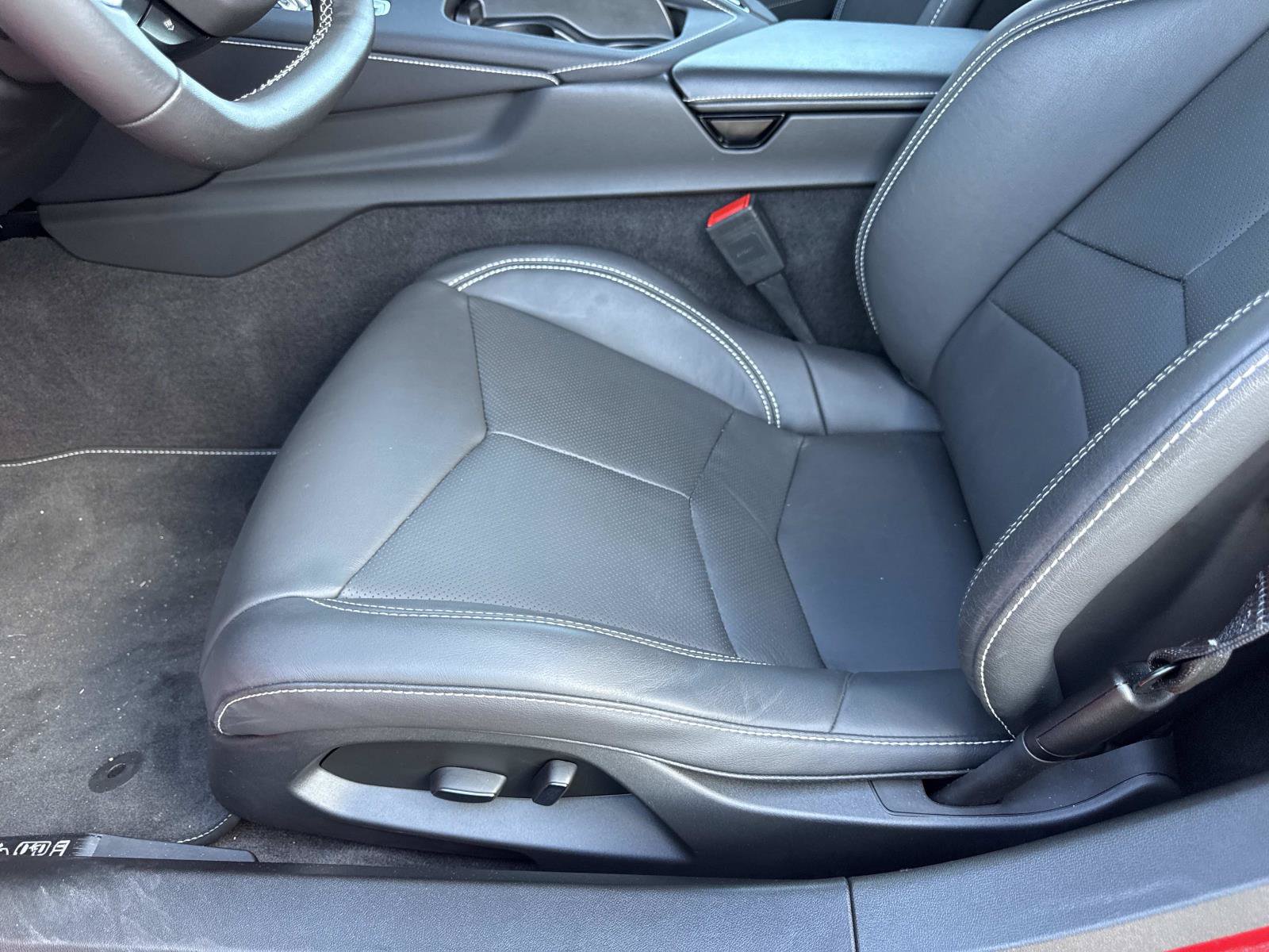 Used 2025 Chevrolet Corvette Stingray Coupe w/ 1LT RWD image 20