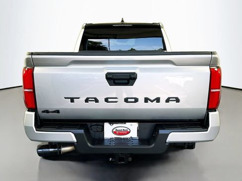 Certified 2026 Toyota Tacoma SR5 AWD/4WD image 6