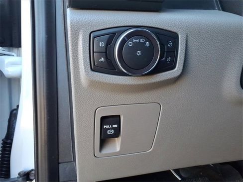 Used 2020 Ford F150 XLT image 23