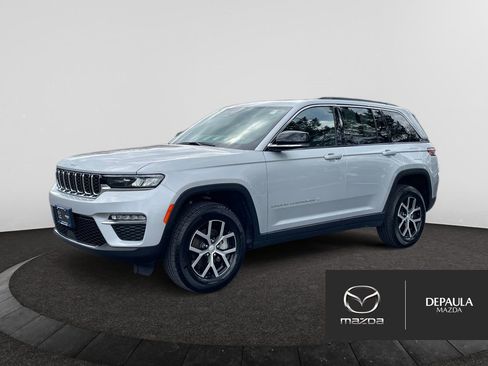 Used 2025 Jeep Grand Cherokee Limited image 1