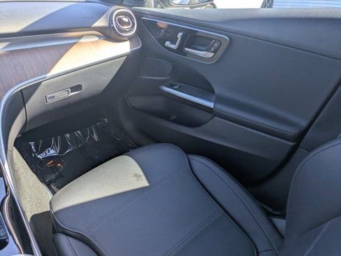 Used 2025 Mercedes-Benz C 300 Sedan image 14