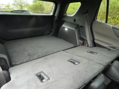 Used 2025 Chevrolet Equinox LT w/ Convenience Package II image 32