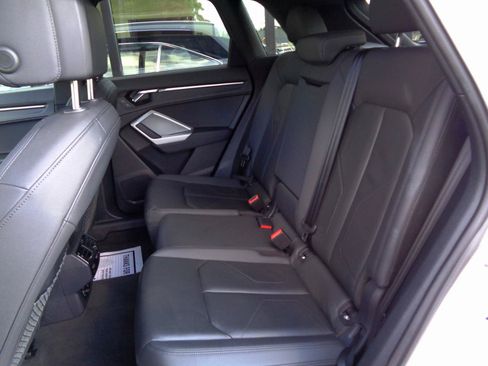 Used 2024 Audi Q3 2.0T Premium AWD/4WD image 16