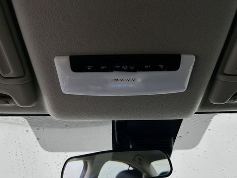 Used 2024 Nissan Versa SV w/ Trunk Package FWD image 18