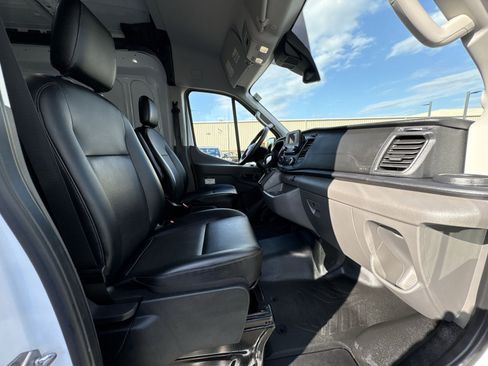 Used 2025 Ford Transit 250 148 Medium Roof RWD image 24