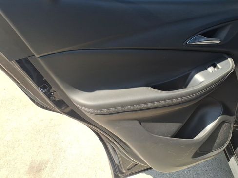 Used 2025 Buick Encore GX Preferred FWD image 12