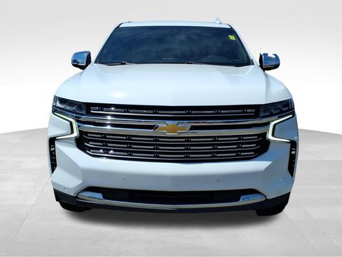 Used 2021 Chevrolet Suburban Premier image 2