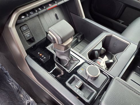 Certified 2025 Toyota Tundra SR5 w/ Advanced Technology Package AWD/4WD image 27