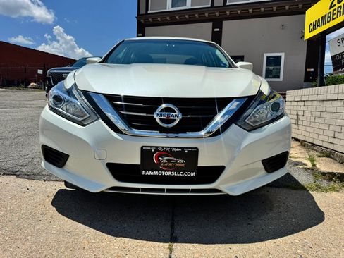 Used 2016 Nissan Altima 2.5 S w/ Power Driver Seat Package FWD image 6