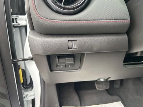 New 2026 Chevrolet Colorado Z71 w/ LPO, Hood Decal Package image 17