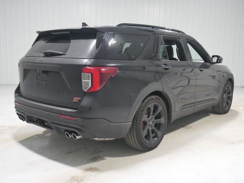 Used 2020 Ford Explorer ST w/ ST Street Pack image 5
