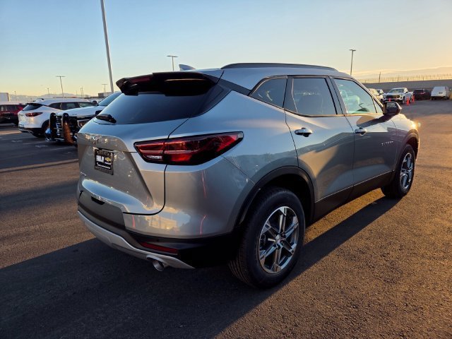 New 2026 Chevrolet Blazer LT w/ Convenience Package FWD image 4