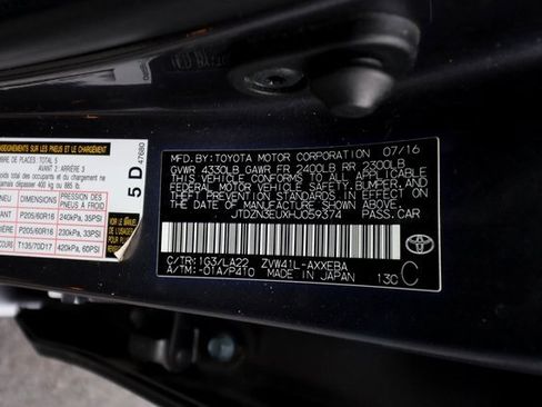 Used 2017 Toyota Prius V Four image 57