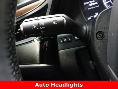 Used 2025 Lexus ES 350 w/ Premium Package image 27