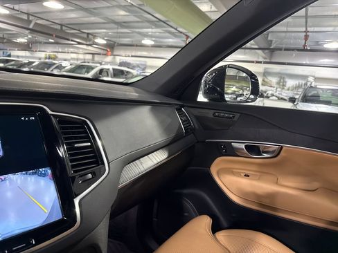 Certified 2023 Volvo XC90 B6 Ultimate w/ Protection Package Premier AWD/4WD image 19