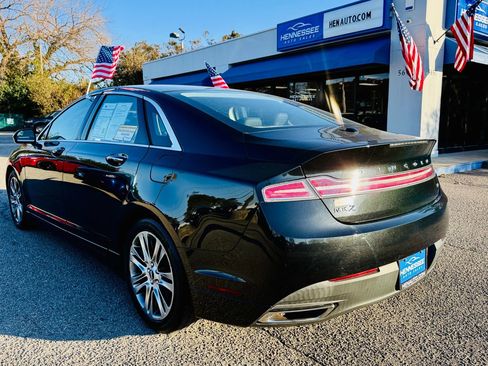 Used 2013 Lincoln MKZ image 22