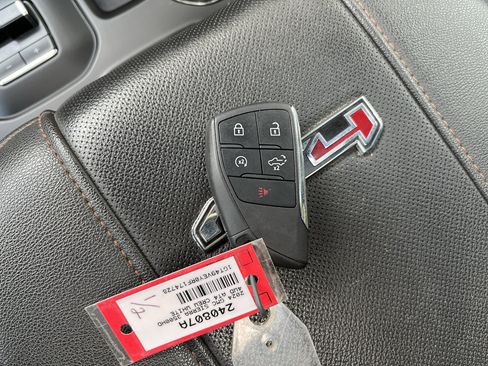 Used 2024 GMC Sierra 3500 AT4 w/ AT4 Premium Plus Package AWD/4WD image 32