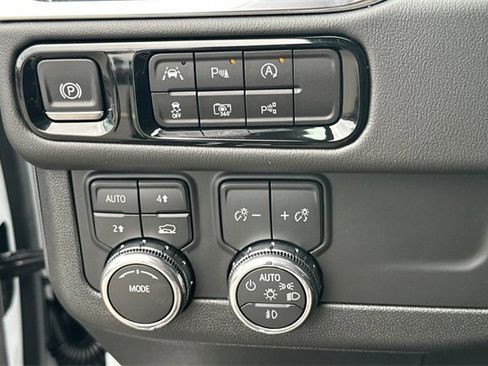 New 2026 GMC Yukon XL Elevation image 27