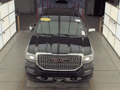 Used 2017 GMC Sierra 1500 Denali w/ Denali Ultimate Package image 2