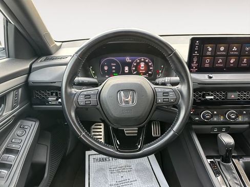 Used 2023 Honda Accord Sport image 12