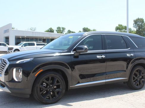 Used 2022 Hyundai Palisade SEL w/ 8P Bench Seat Package FWD image 3