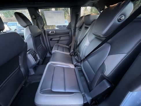 New 2025 Ford Bronco Outer Banks image 24