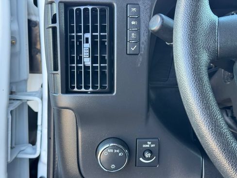 Used 2025 Chevrolet Express 2500 w/ Driver Convenience Package RWD image 19