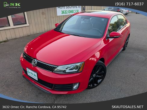 Used 2014 Volkswagen Jetta GLI Autobahn FWD image 1