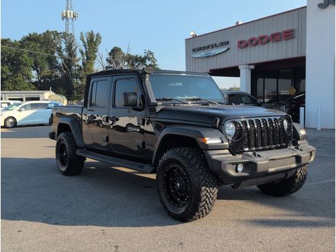 Used 2020 Jeep Gladiator Sport w/ Quick Order Package 24S image 7