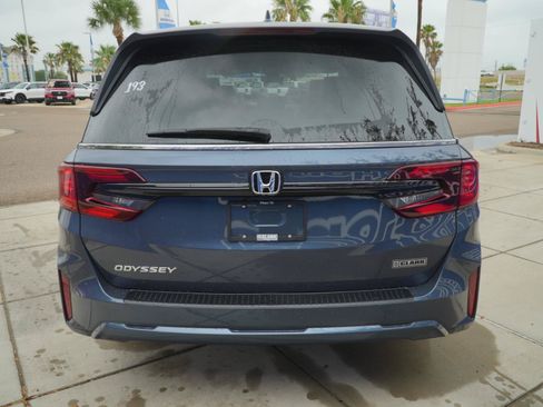 New 2026 Honda Odyssey EX-L image 6