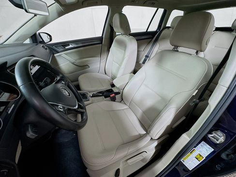 Used 2018 Volkswagen Golf Alltrack SE image 14