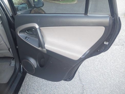 Used 2008 Toyota RAV4 4WD image 32