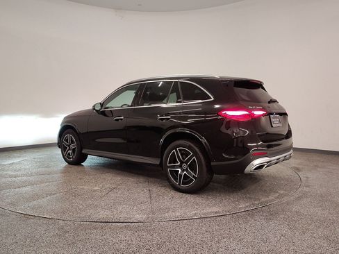 Used 2026 Mercedes-Benz GLC 300 image 3