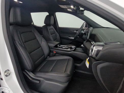 New 2026 Chevrolet Equinox LT w/ Convenience Package II image 28