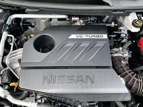 Used 2024 Nissan Rogue SL AWD/4WD image 29