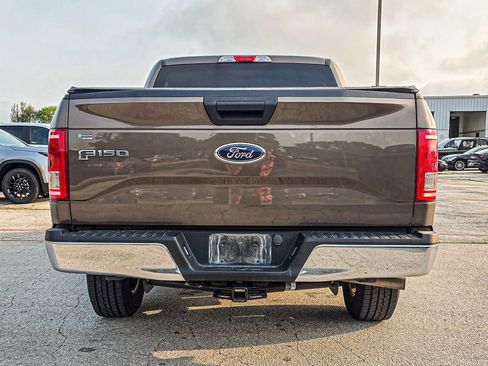 Used 2017 Ford F150 XLT AWD/4WD image 5