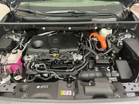 Certified 2023 Toyota RAV4 LE image 9