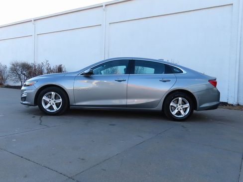 Used 2024 Chevrolet Malibu LT image 5