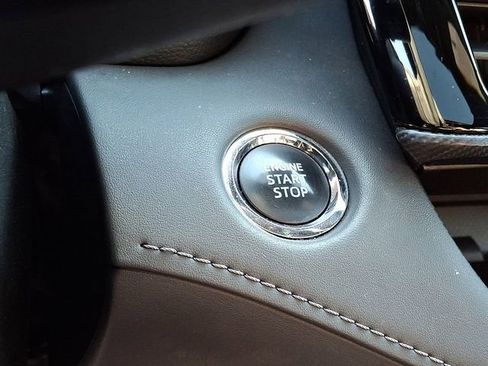 Used 2023 Toyota Highlander XSE AWD/4WD image 27