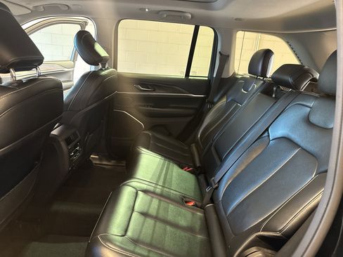 Used 2024 Jeep Grand Cherokee Limited 4xe AWD/4WD image 29