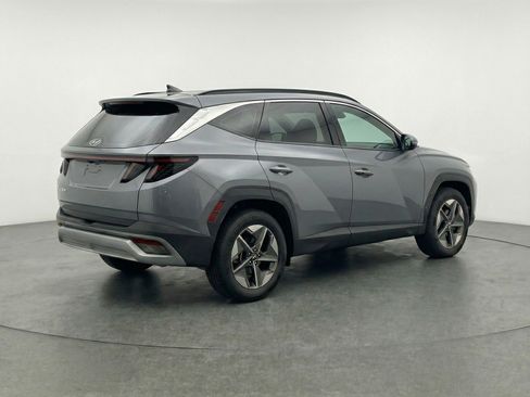 Used 2025 Hyundai Tucson SEL image 9